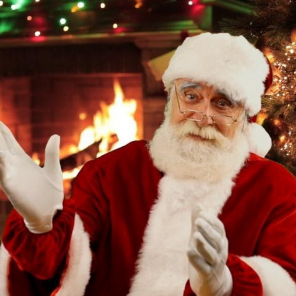 Le vrai Père Noël, lors d'un appel en direct du Pôle Nord, par vidéoconférence | Audace & Co.